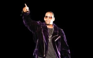 Read more about the article You Won’t Believe How Much Money R. Kelly Used to Have (and How Much He Owes Now)